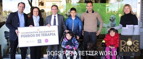 antonio davalos y familia terapeuta canino